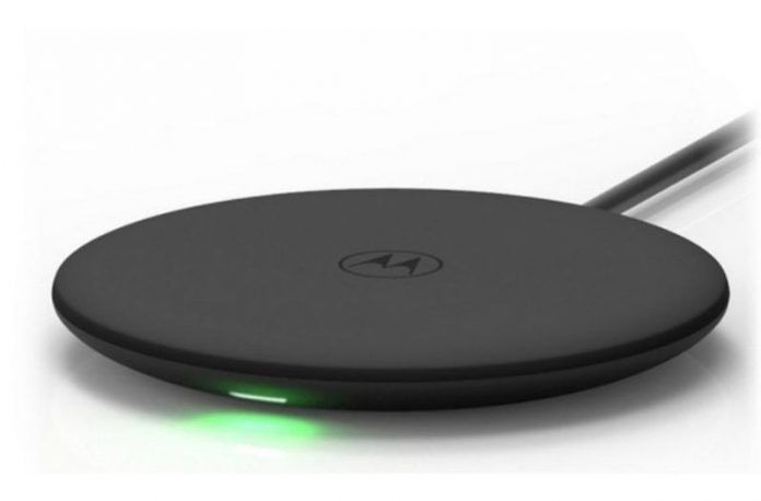 Moto G7 Could Feature Wireless Charging Support, New Wireless Charging Pad Listing Hints Moto G7 Could Feature Wireless Charging Support, New Wireless Charging Pad Listing Hints