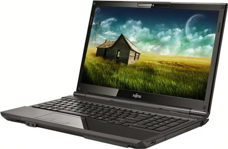 Fujitsu Lifebook AH532 Laptop