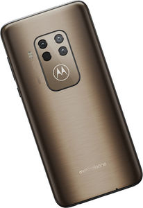 Motorola One Zoom