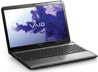 Sony VAIO E SVE1511MFX/S Laptop