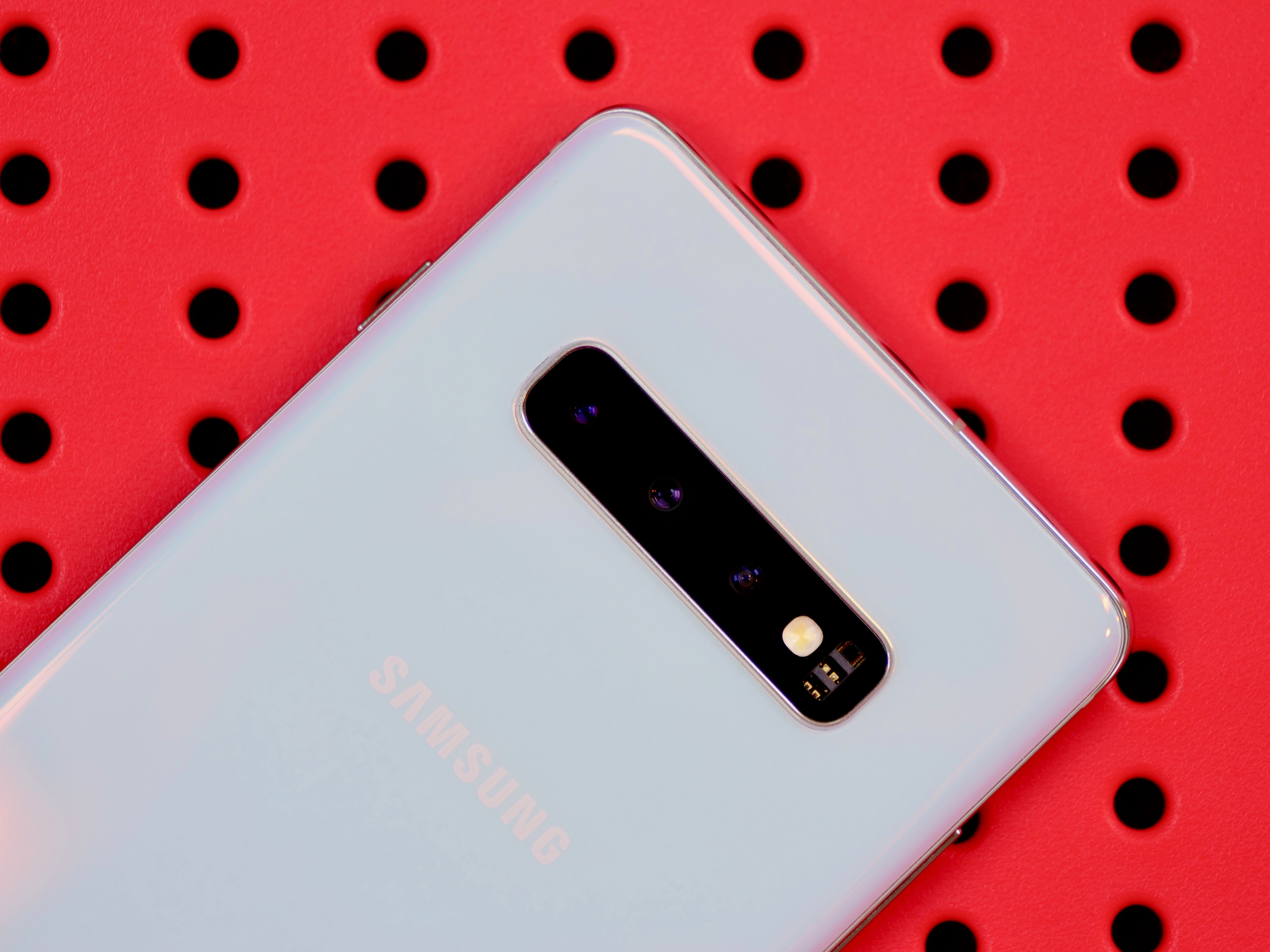 Samsung Galaxy S10 Plus Review: Milestone Before The Next Phase