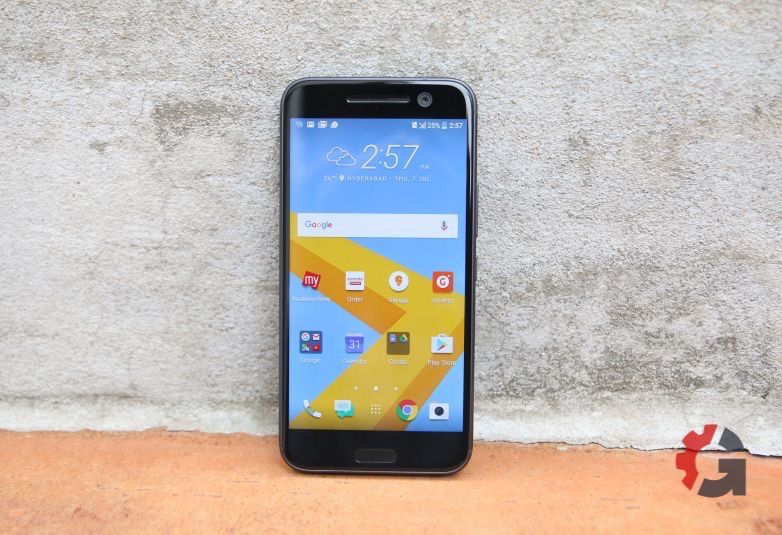 The HTC 10 has an excellent LCD display