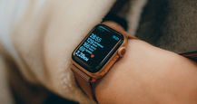 Apple Watch Saves a Womans Life by Alerting Her About a Deadly Blood Clot