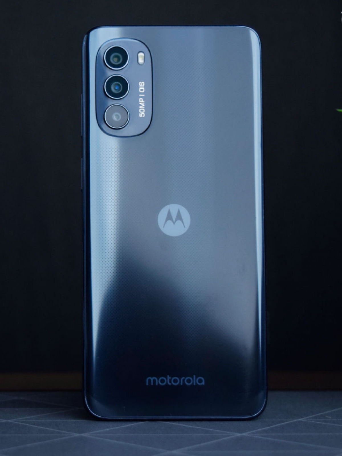 Moto G82 Price in India, Full Specifications (23rd Feb 2024)