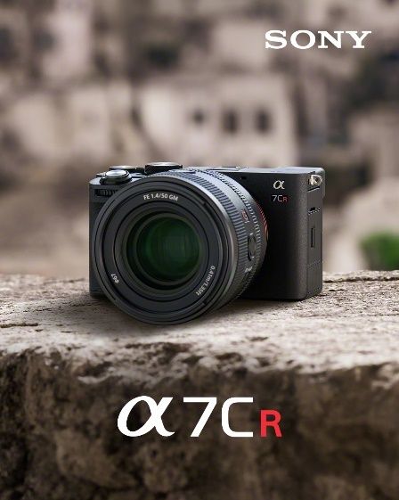 The Sony Alpha 7CR is a brand new addition to the Sony Alpha 7C series.