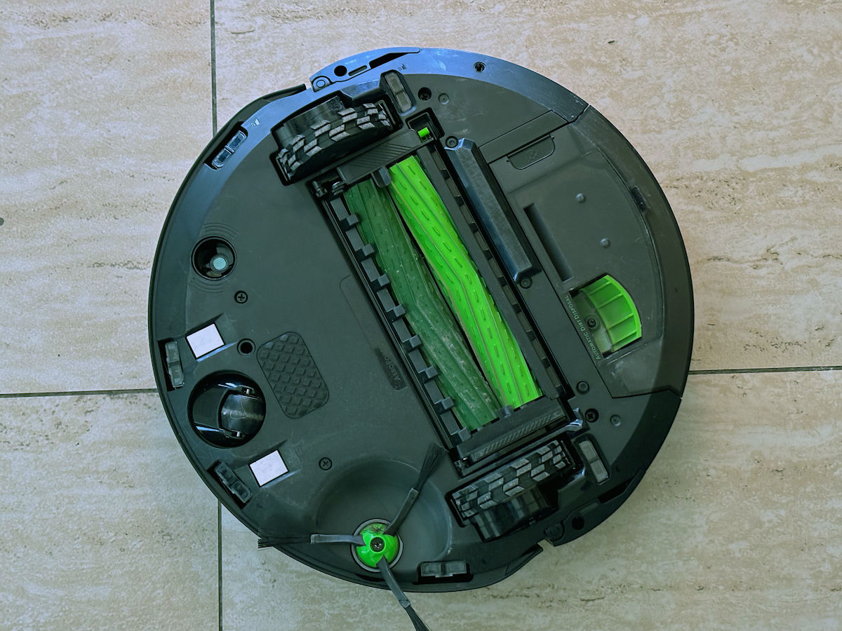iRobot Roomba j7+ Review