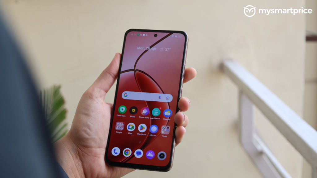 Realme P1 Display