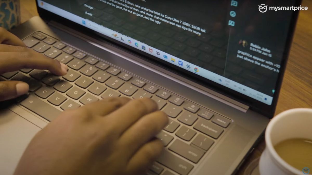 Lenovo Yoga Slim 7i Aura's Keyboard