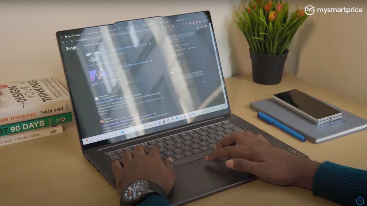 Lenovo Yoga Slim 7i Aura's Trackpad