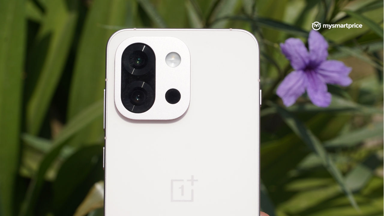 Pejabat OnePlus 13S di India, memamerkan desain kompak dan kekuatan utama 3 9