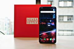 OnePlus 7 Pro Never Settle