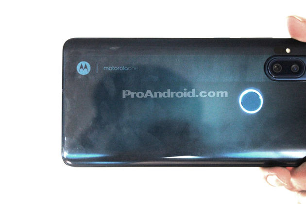 Motorola One Leaked Full-Screen Smartphone Pop-Up Camera 05