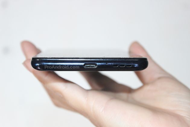 Motorola One Leaked Full-Screen Smartphone Pop-Up Camera