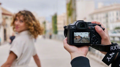 Sony RX10 V Launched in India With 25x Optical Zoom, 30fps Burst Shooting and 4K 120p Video
