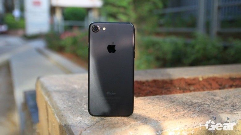 Apple IPhone 7 Review: A Great Flagship For Compact Phone Lovers