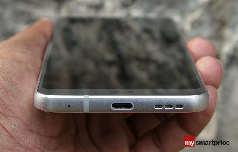 LG G6 Review 09 USB Type-C