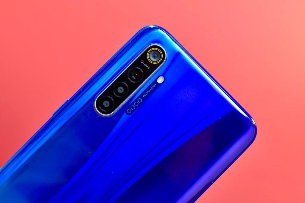 realme xt rear camera sensor