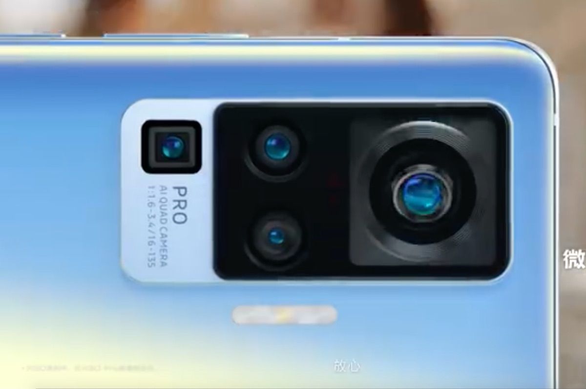 Vivo تثبيت الكاميرا مثل Gimbal مثل X50 Pro ، وإمكانية الإضاءة المنخفضة التي تم إبرازها في الفيديو الرسمي قبل الإطلاق 56