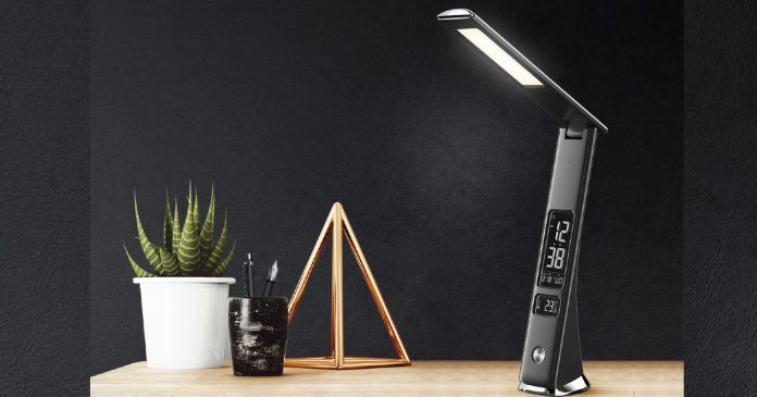 iGear Desklite+ LED Desk Lamp with 