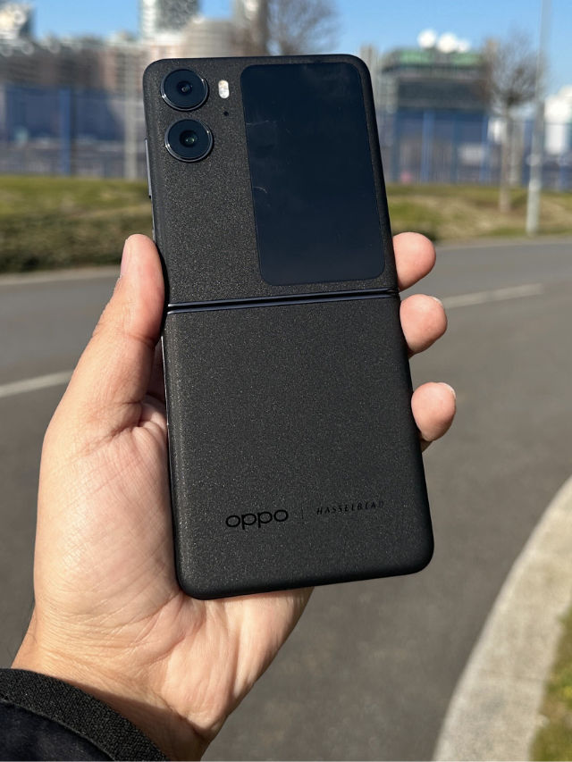 OPPO Find N2 Flip in Pictures: Know Price, Features