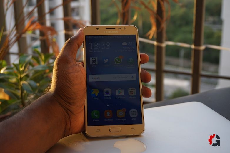 Samsung Galaxy J7 (2016)