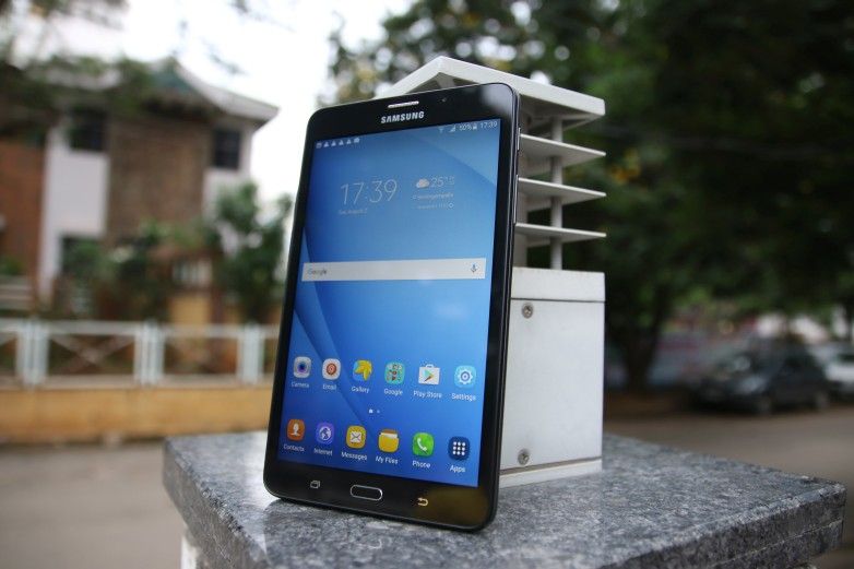 Samsung Galaxy J Max Cover