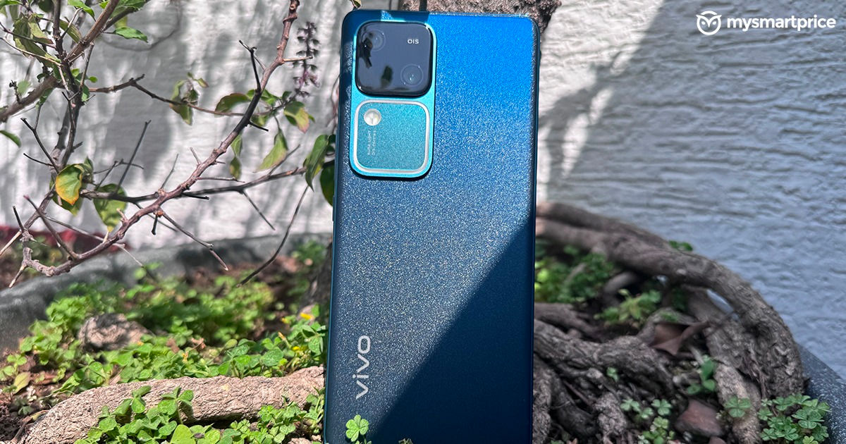 Vivo V30