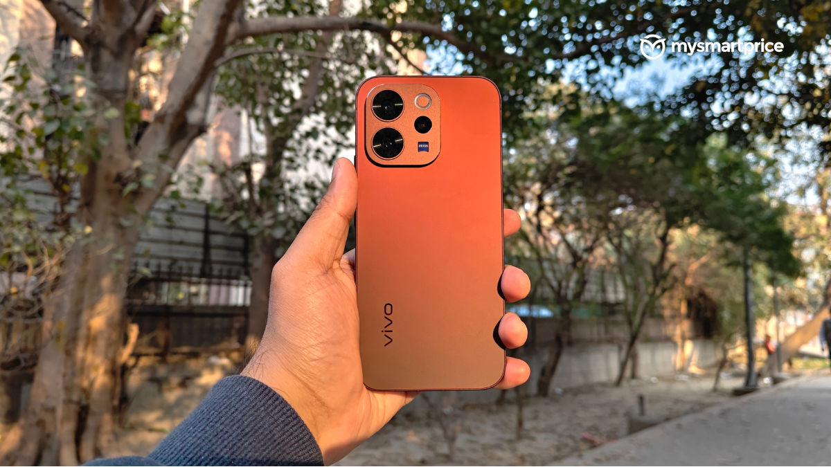 Vivo V70
