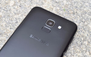 Samsung Galaxy J6 Camera Review